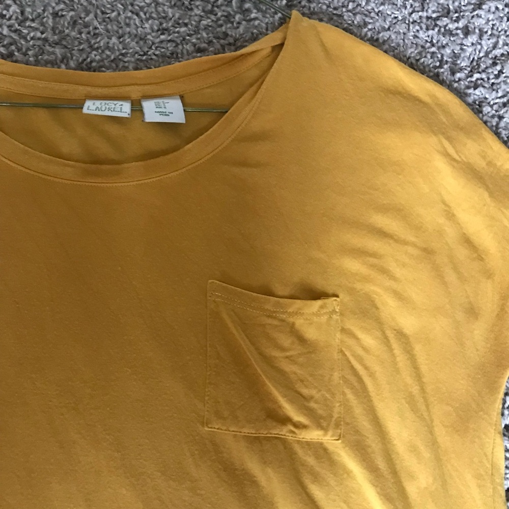 Yellow pocket tee - Picture 2 of 2